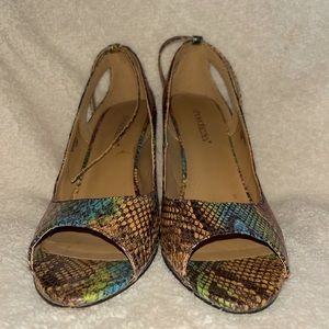Women Heel by Shoe Dazzle